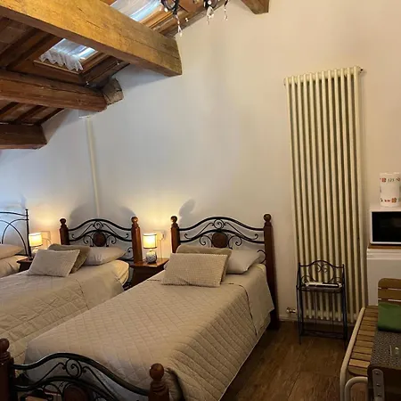 Frühstückspension Il Castello Di Alberico 3*