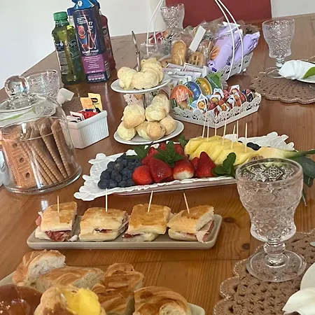 Frühstückspension Il Castello Di Alberico 3*