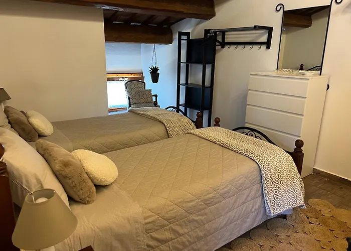 Oda ve Kahvaltı Il Castello Di Alberico 3*